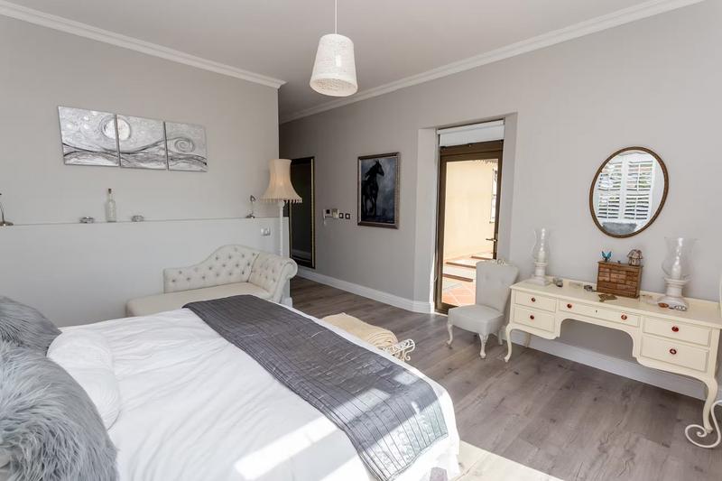To Let 4 Bedroom Property for Rent in Crofters Valley Western Cape